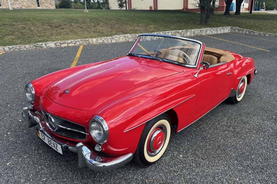 1957 Mercedes-Benz 190SL sold for $101,000