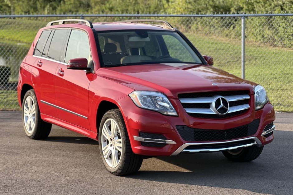2013 Mercedes-Benz X204 GLK-Class sold for $12,000