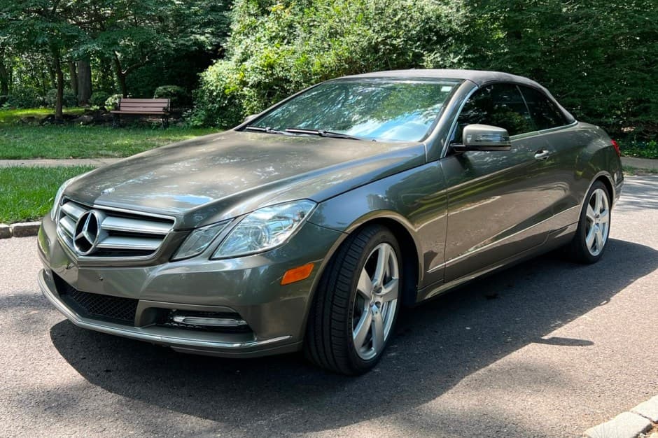 2013 Mercedes-Benz C207 E-Class Coupe/Cabriolet sold for $9,999