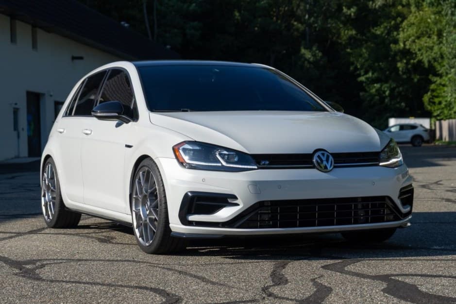 2019 Volkswagen Golf R sold for $32,250