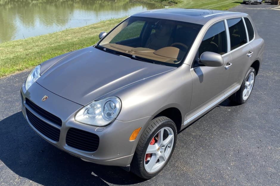 2004 Porsche 955/957 Cayenne (2003-2010) sold for $7,955