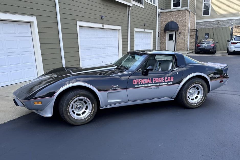 1978 Chevrolet Corvette C3 sold for $11,500