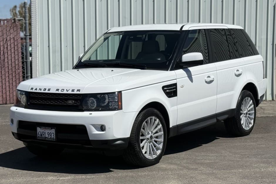 2012 Land Rover Range Rover Sport L320 sold for $15,777