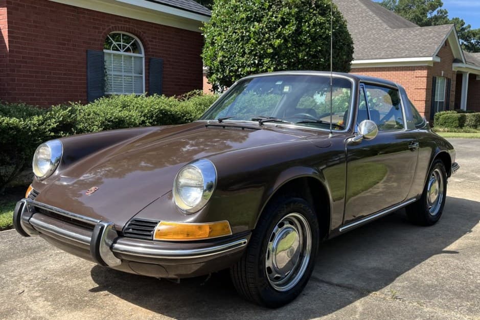 1969 Porsche 912 sold for $25,200