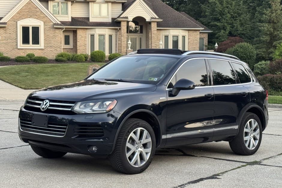 2014 Volkswagen Touareg sold for $13,350