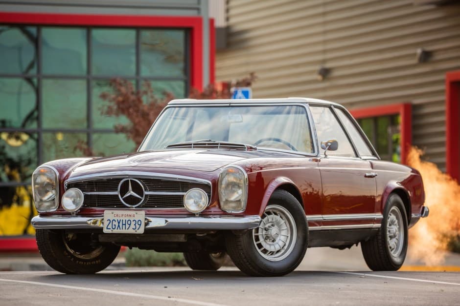 1967 Mercedes-Benz W113 SL sold for $49,000