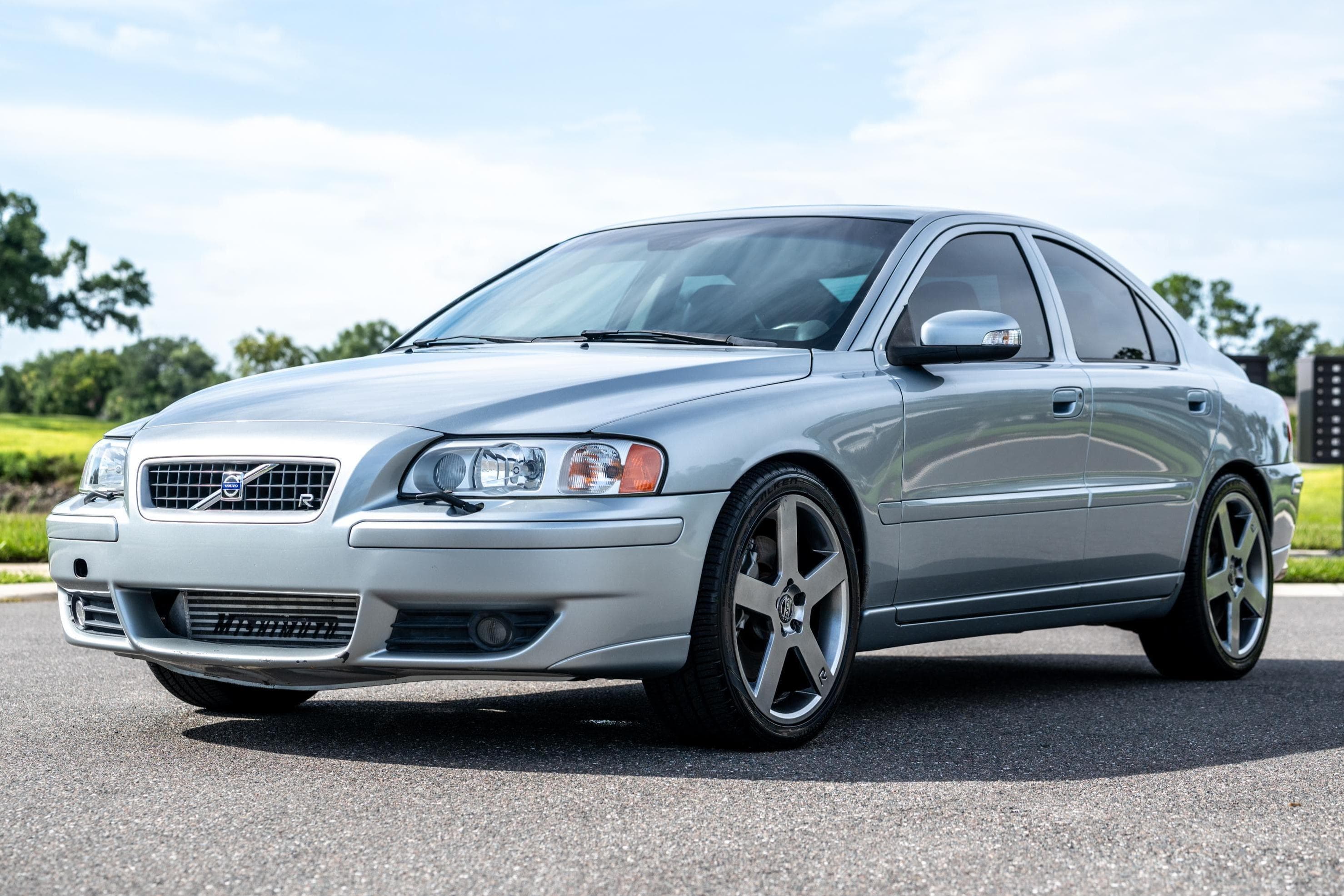 2007 Volvo S60 sold for $9,600