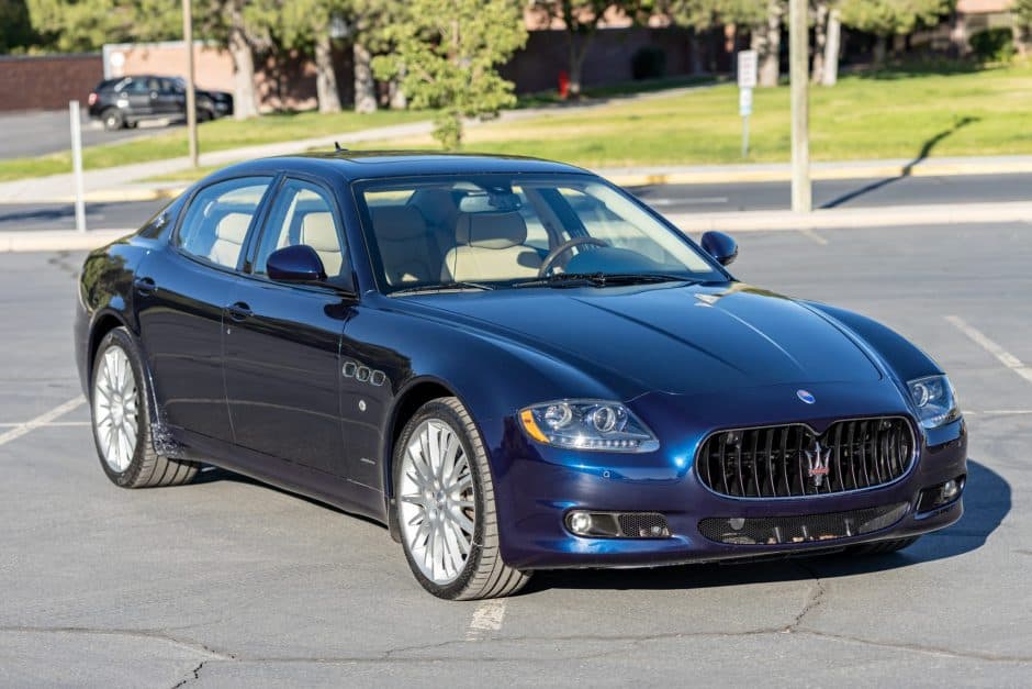2011 Maserati Quattroporte sold for $21,000
