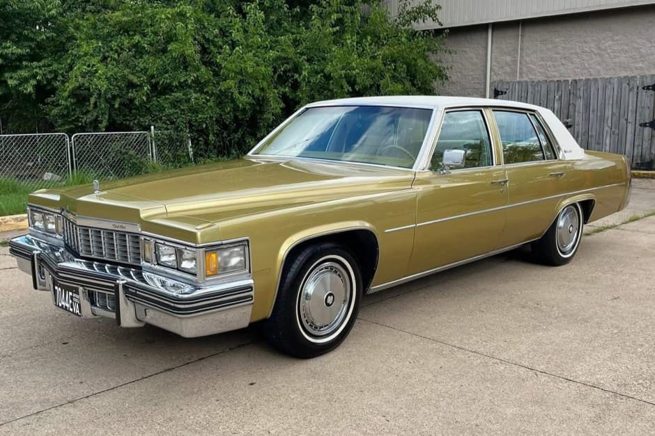 1977 Cadillac DeVille sold for $8,100