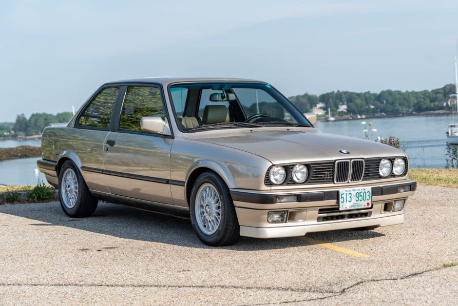 1990 BMW E30 3-Series Coupe sold for $21,750