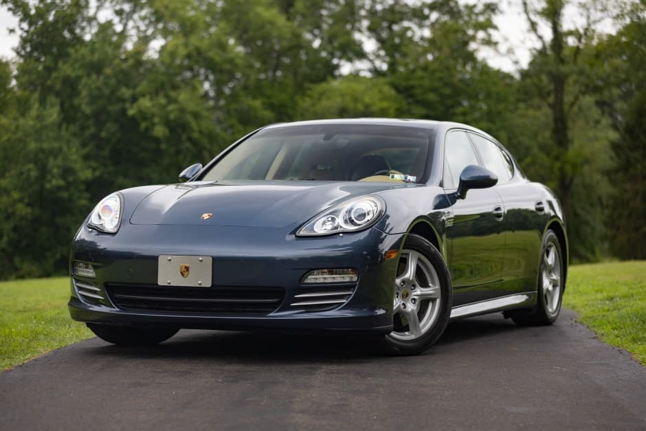 2011 Porsche Panamera sold for $17,250