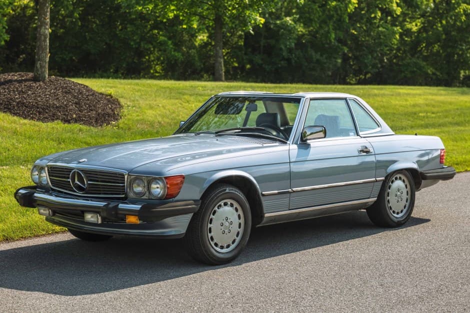 1988 Mercedes-Benz R107 SL sold for $23,888