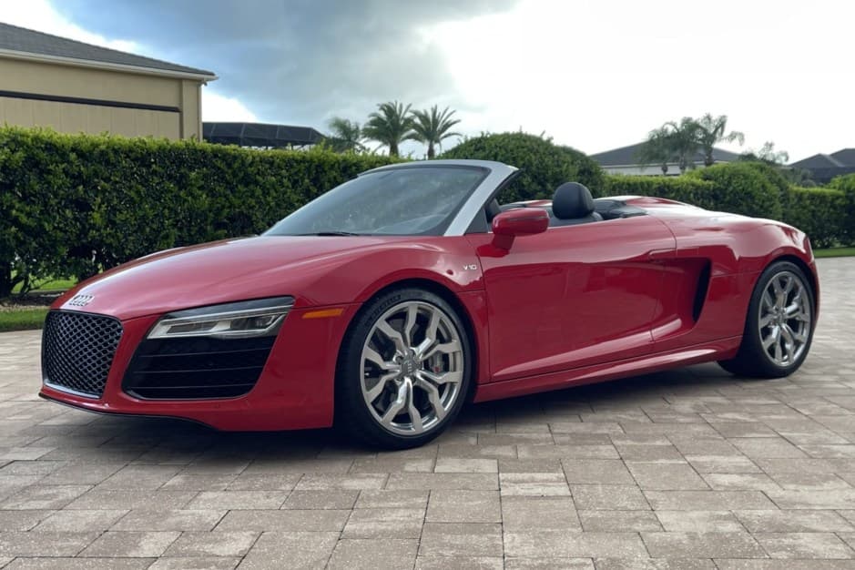 2014 Audi R8 V10 (Type 42) sold for $85,555