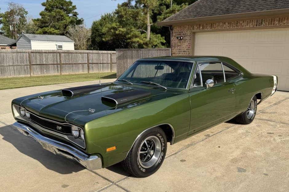 1969 Dodge Super Bee sold for $53,000