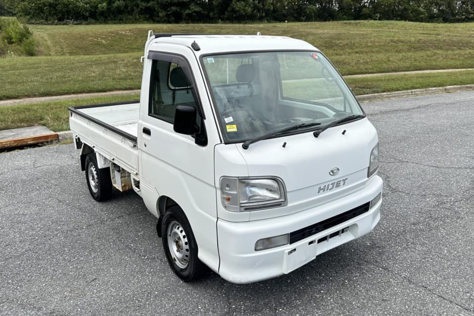 2000 Daihatsu Hijet sold for $9,777