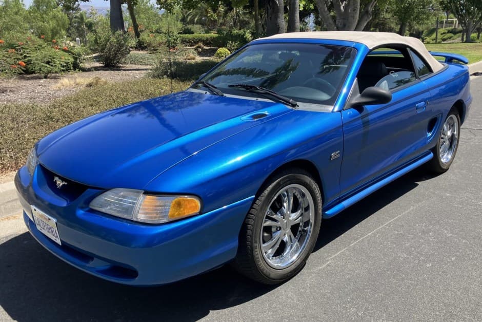 1995 Ford Mustang SN95 1994-2004 sold for $5,850