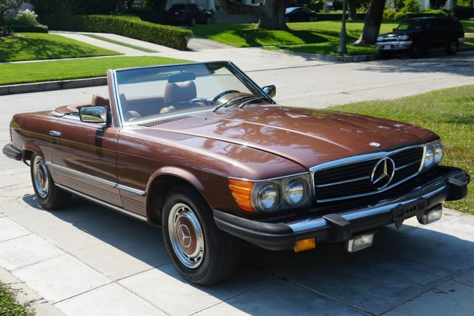 1976 Mercedes-Benz R107 SL sold for $10,000
