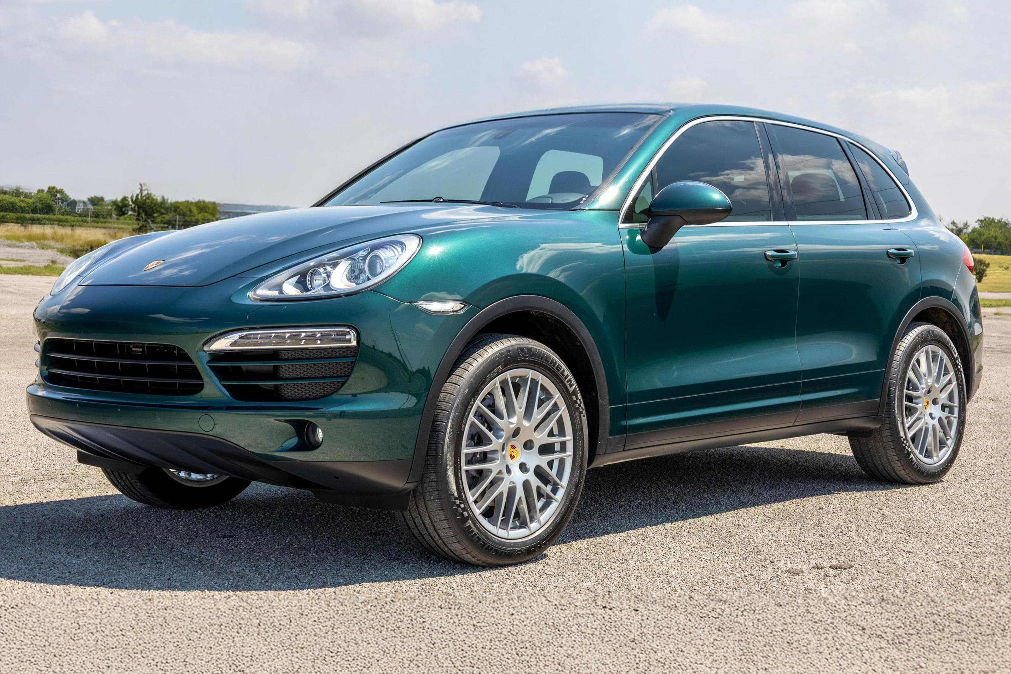 2014 Porsche Cayenne sold for $125,500
