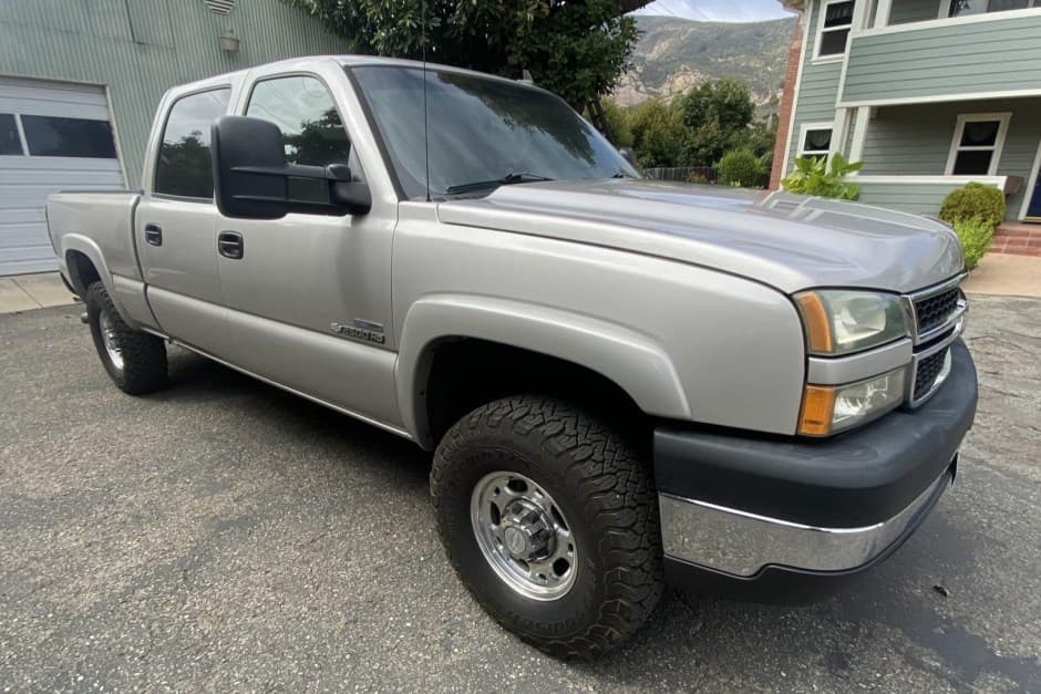 2007 Chevrolet Silverado GMT800 Heavy Duty (2000-2007) sold for $40,000