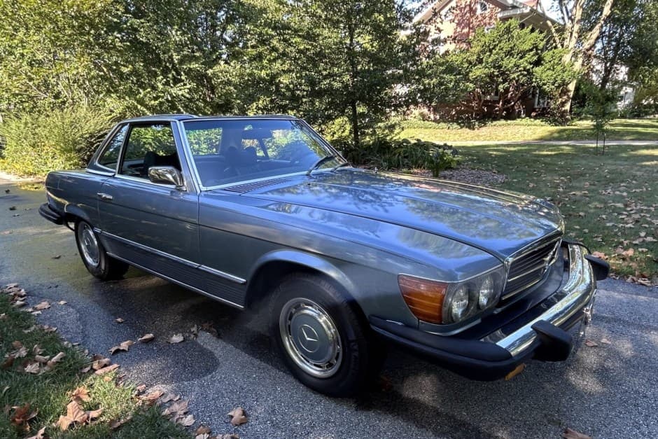 1974 Mercedes-Benz R107 SL sold for $5,000