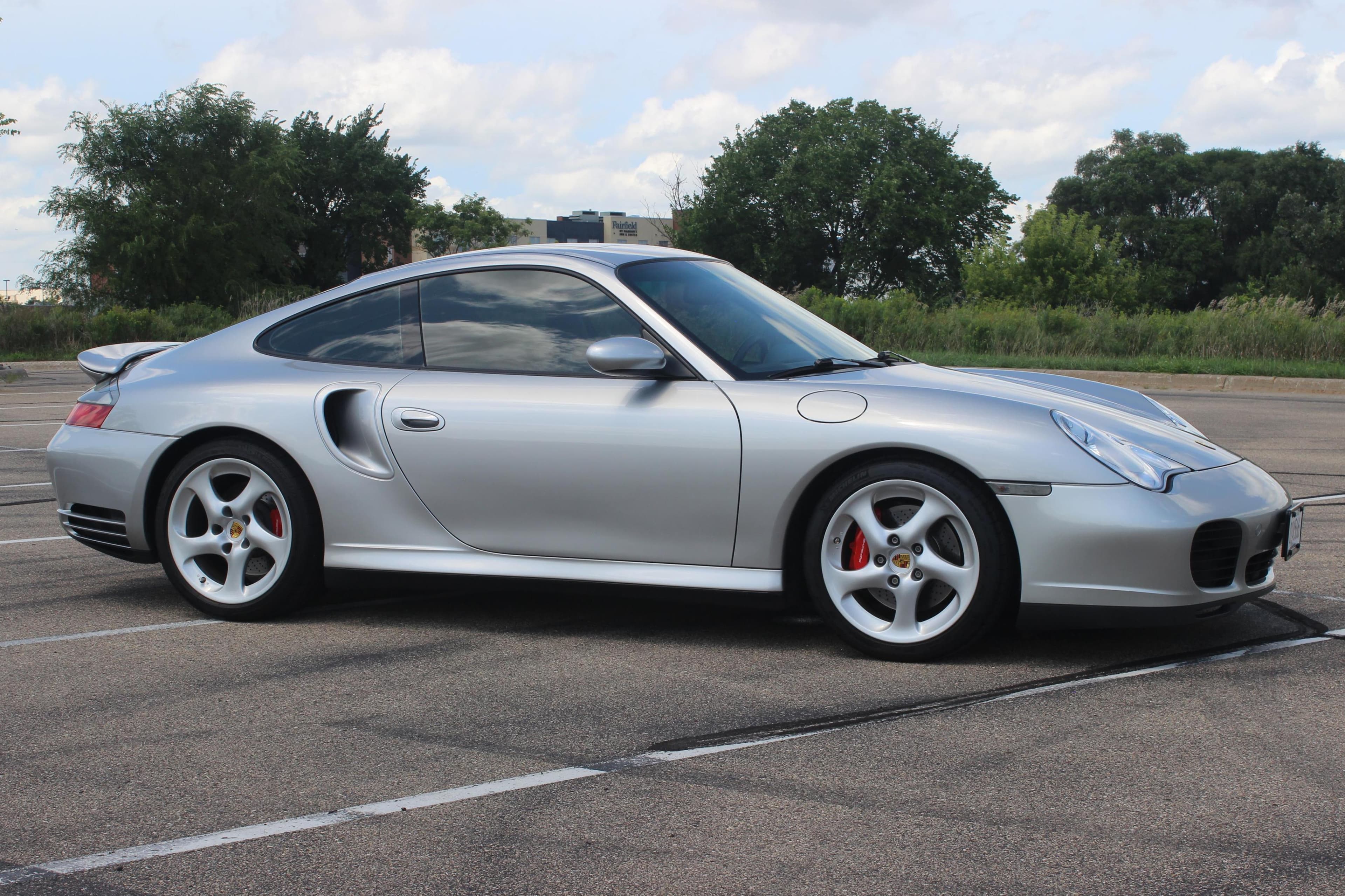 2002 Porsche 996 911 sold for $80,996