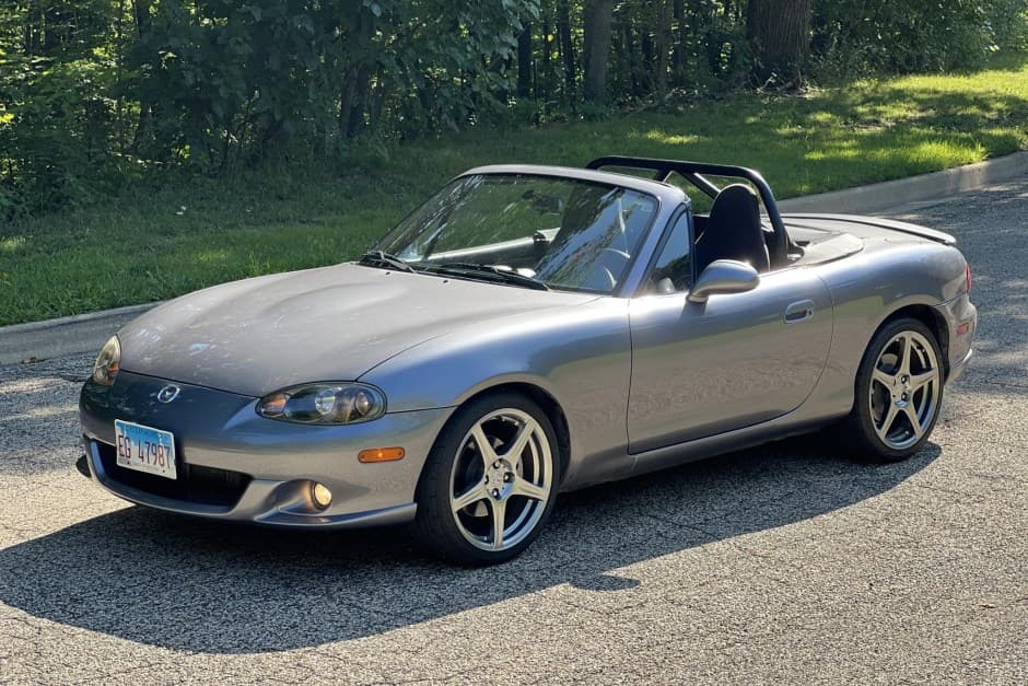 2004 Mazda NB MX-5 Miata sold for $18,805