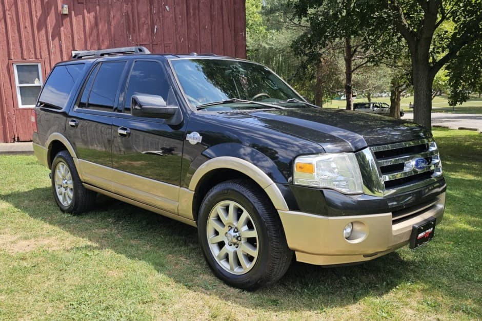 2012 Ford Expedition sold for $13,500