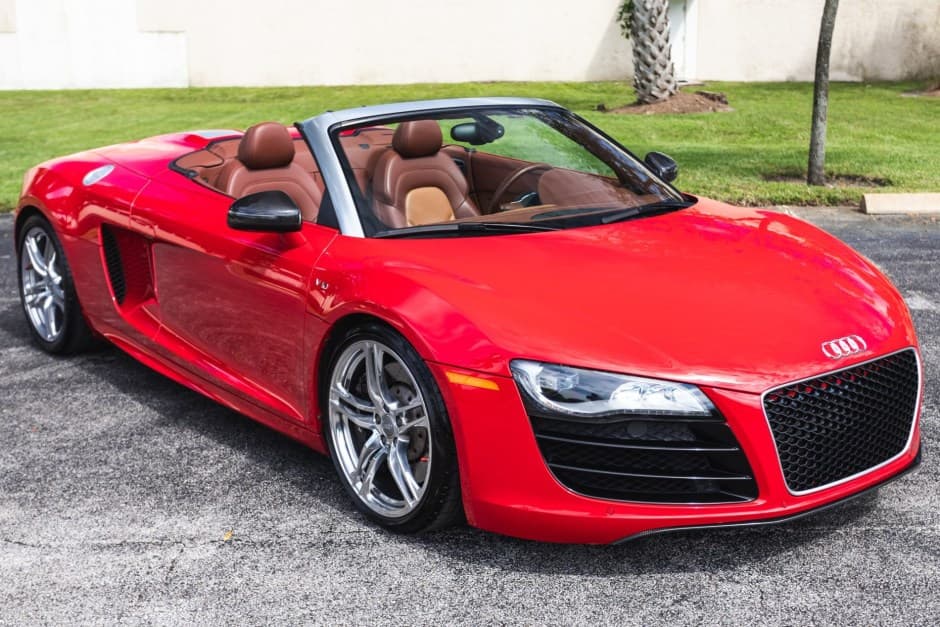 2011 Audi R8 V10 (Type 42) sold for $118,000
