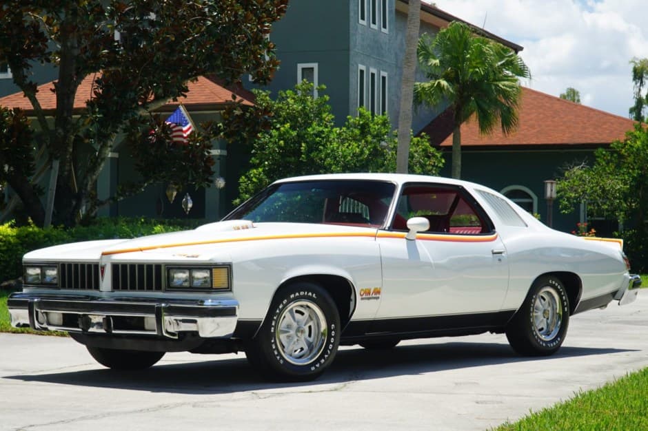 1977 Pontiac Tempest / LeMans sold for $59,000