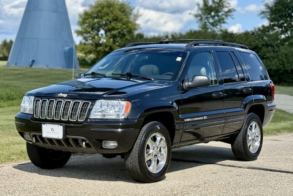 2003 Jeep WJ Grand Cherokee sold for $9,600
