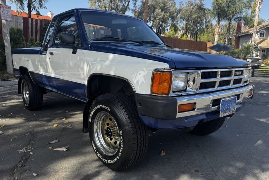 1984 Toyota Pickup (N50/N60/N70 1984-1988) sold for $15,000