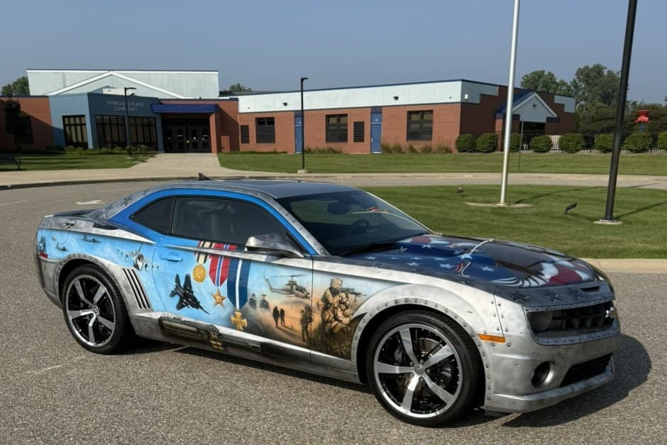 2010 Chevrolet Camaro 5th Generation 2010-2015 sold for $28,000