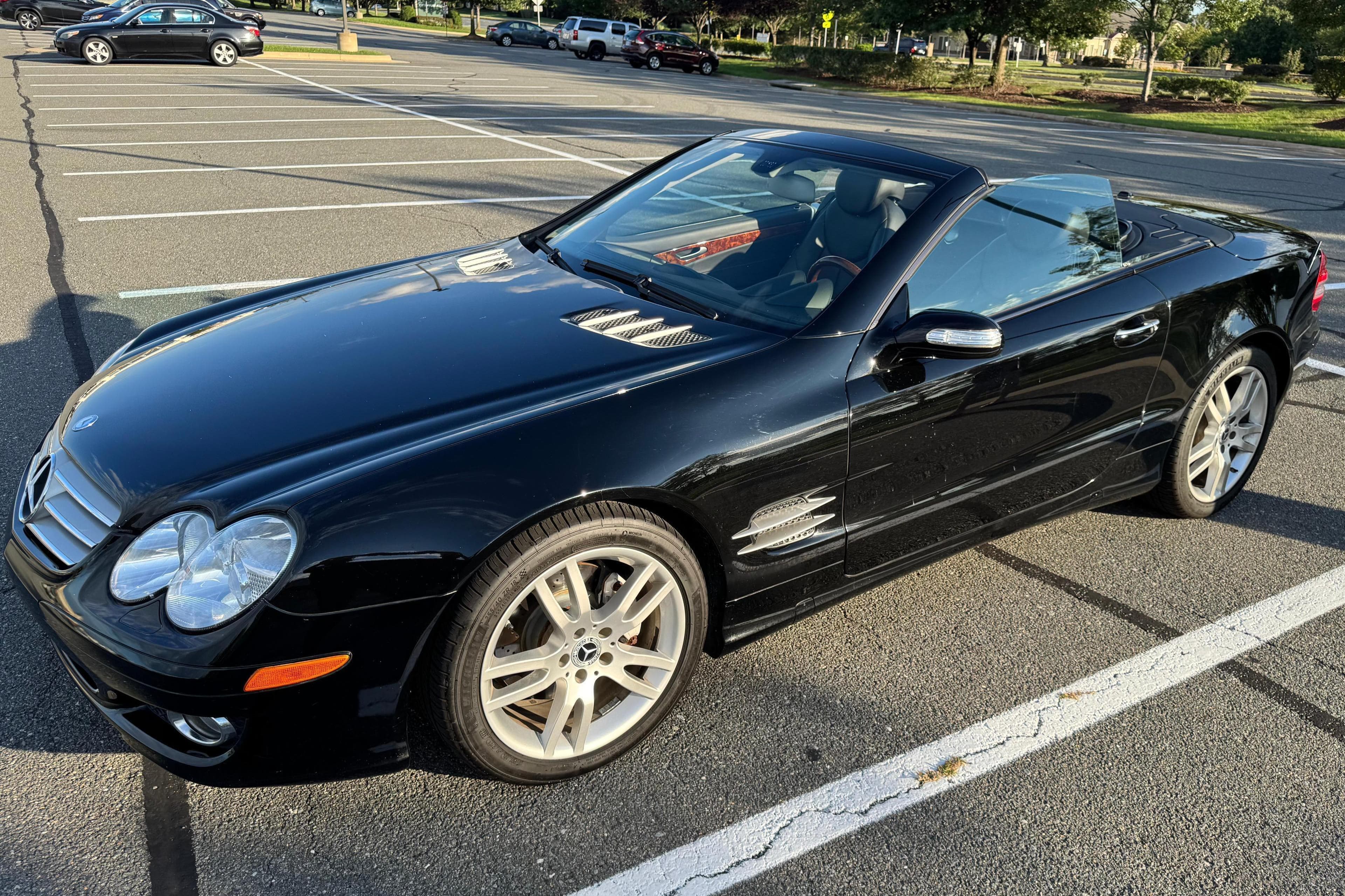 2008 Mercedes-Benz R230 SL sold for $9,800