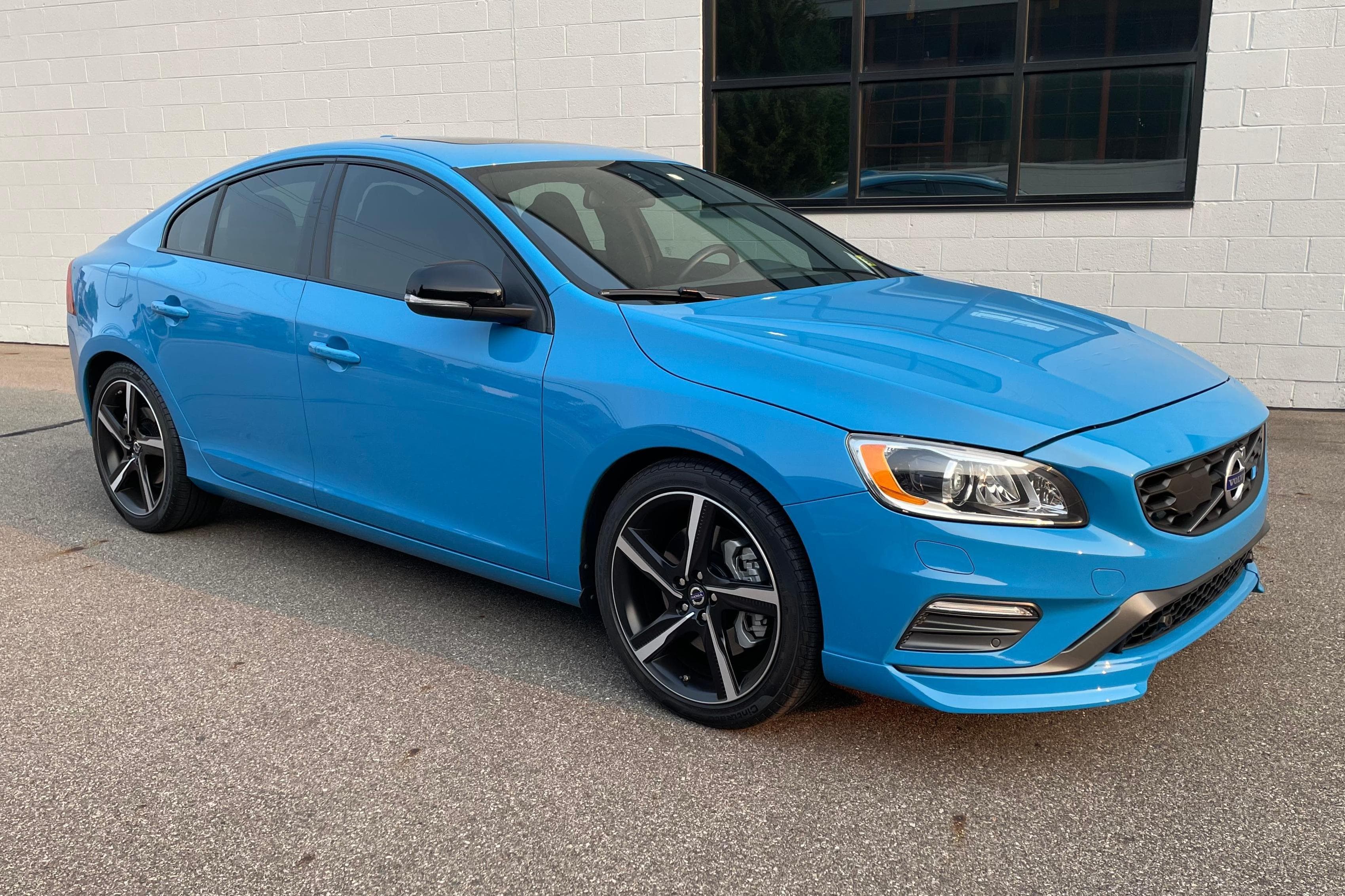 2015 Volvo S60 sold for $19,100