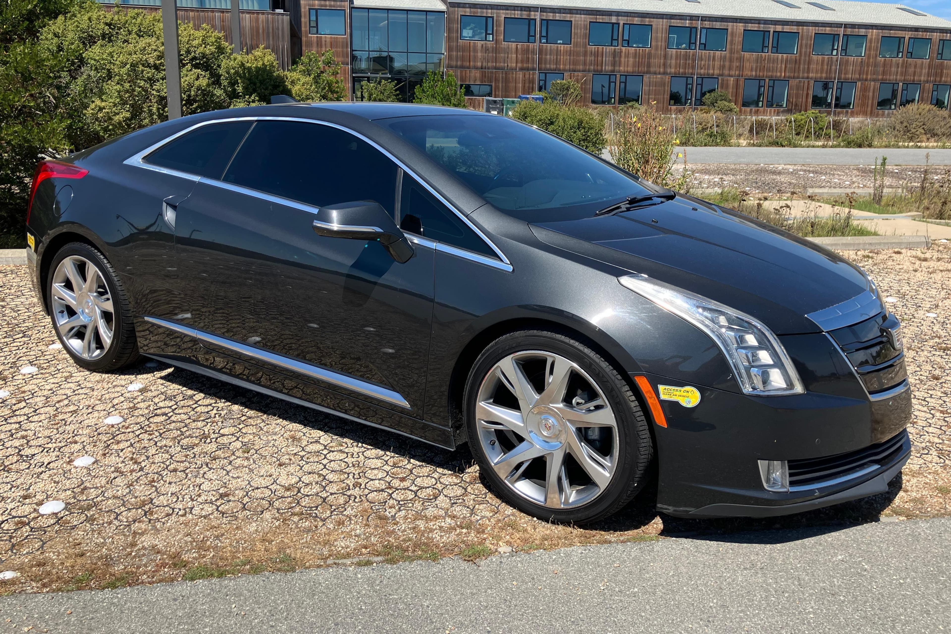 2014 Cadillac ELR sold for $9,500