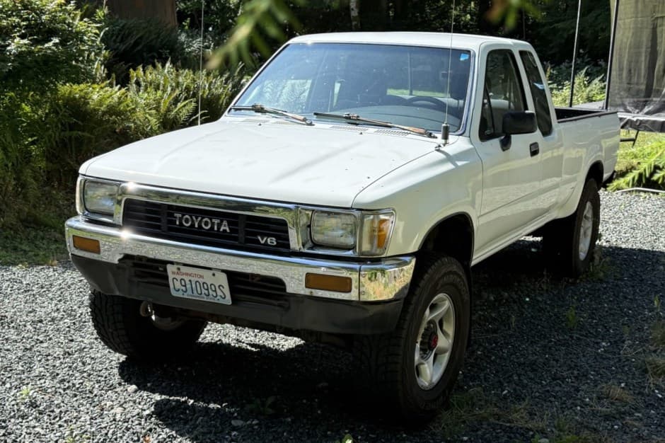 1991 Toyota Pickup (N80/90/100/110 1989-1997) sold for $7,950