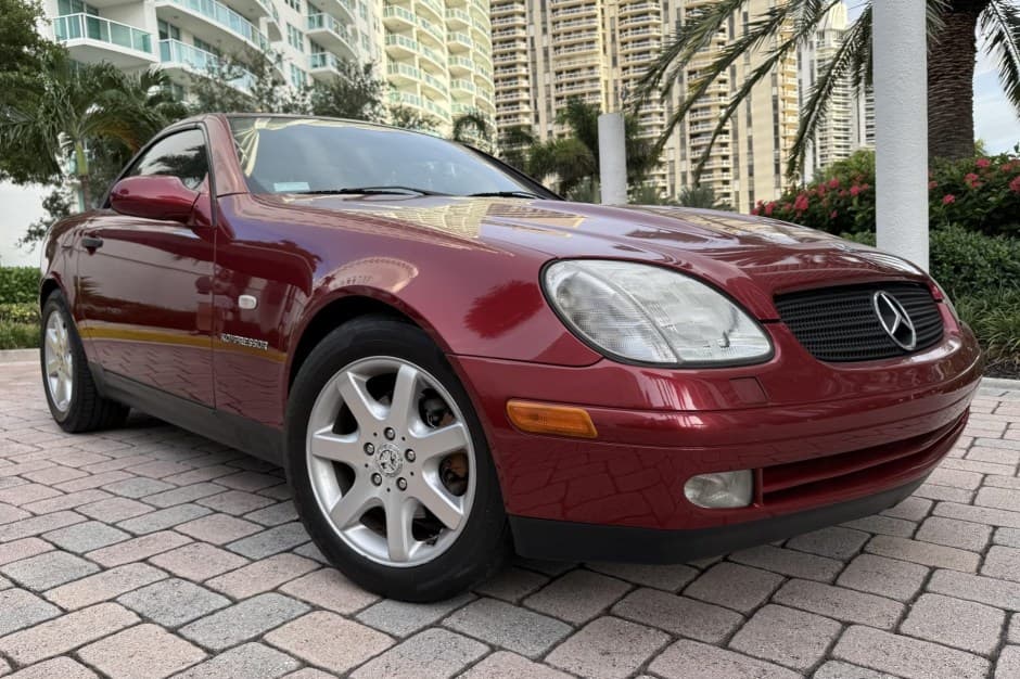 2000 Mercedes-Benz SLK & SLC-Class sold for $3,200