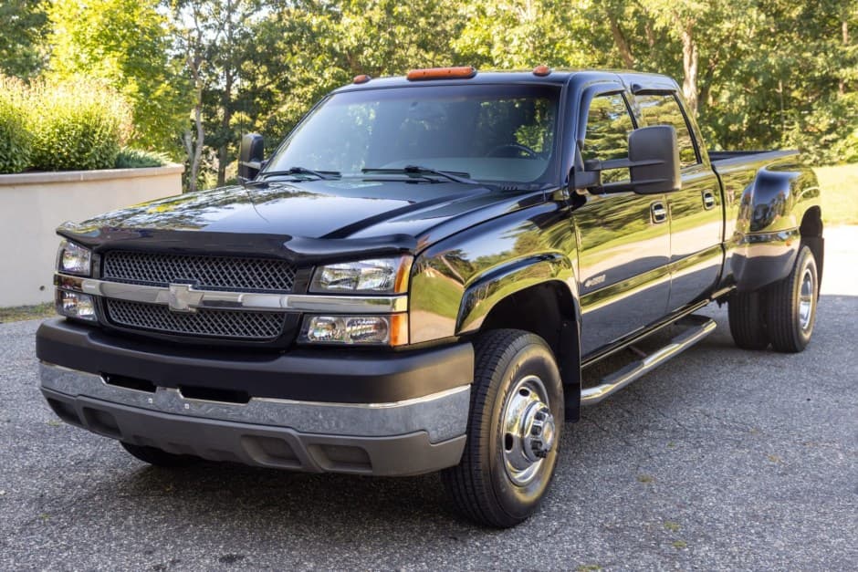 2003 Chevrolet Silverado GMT800 Heavy Duty (2000-2007) sold for $10,000