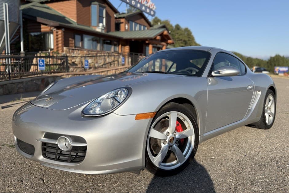 2006 Porsche 987 Cayman sold for $25,000