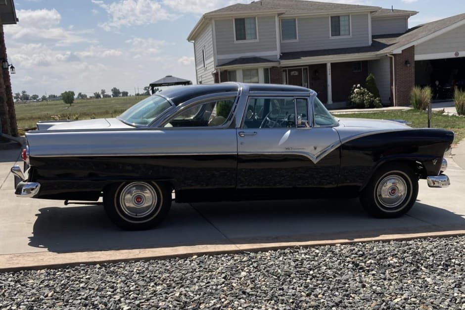 1955 Ford Crown Victoria sold for $17,250