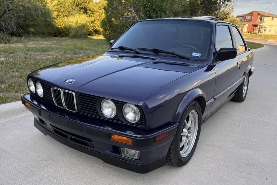 1989 BMW E30 3-Series Coupe sold for $16,750
