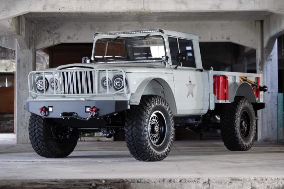 1967 Kaiser – Jeep M715 sold for $177,000