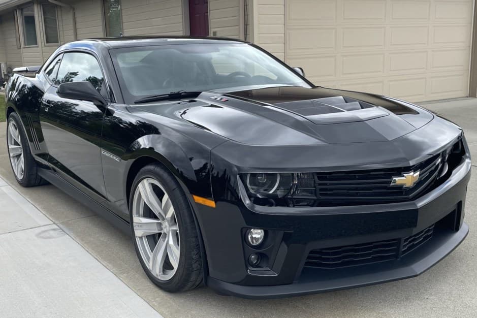 2013 Chevrolet Camaro 5th Generation 2010-2015 sold for $34,250