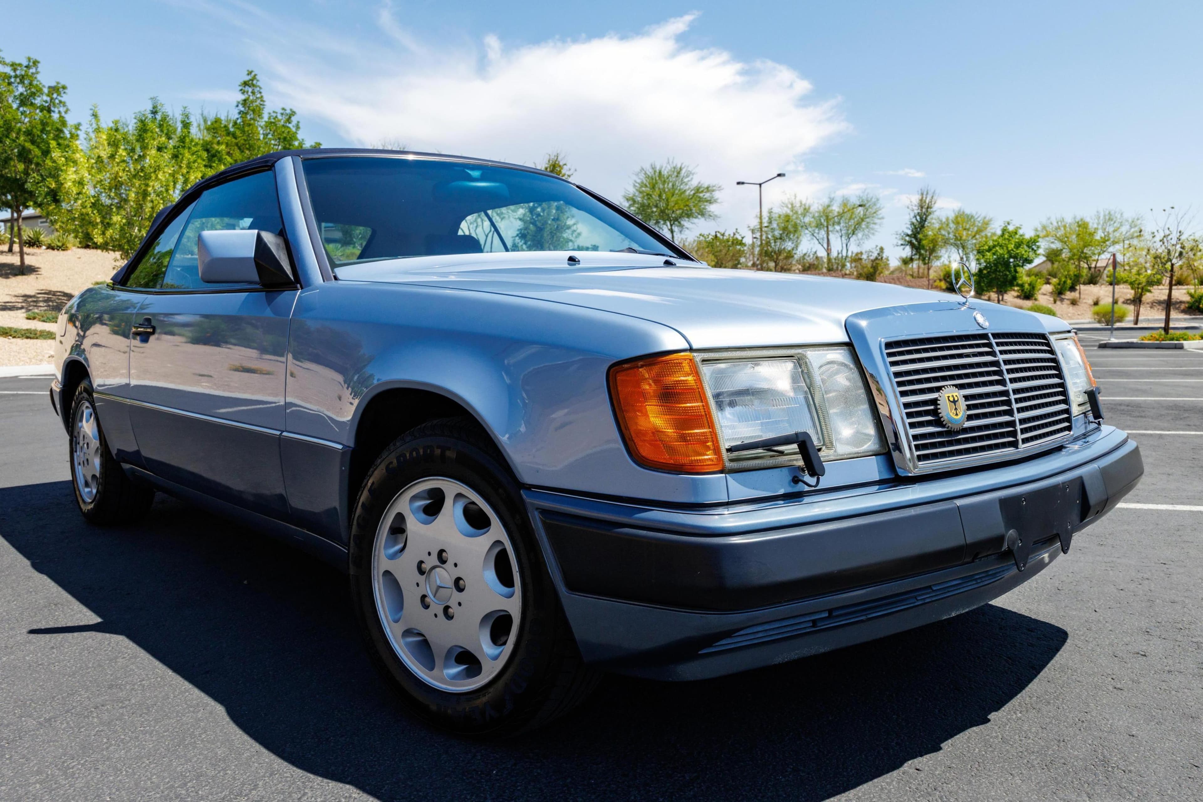1993 Mercedes-Benz E-Class sold for $14,299