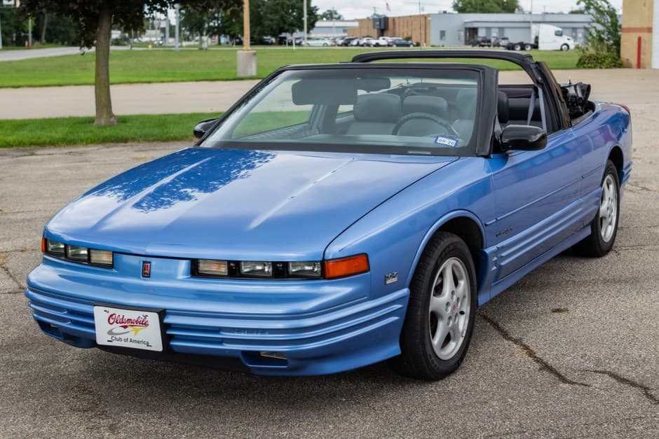 1994 Oldsmobile Cutlass sold for $8,400