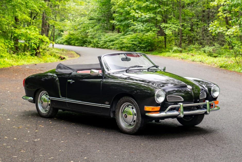 1971 Volkswagen Karmann Ghia sold for $38,250