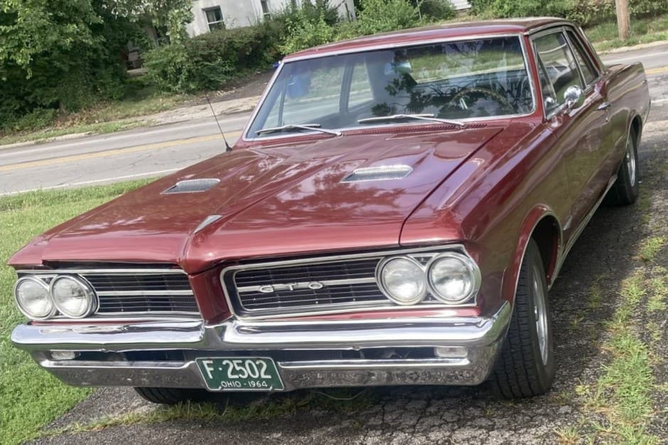 1964 Pontiac GTO (1964-1967) sold for $19,250