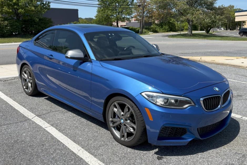 2014 BMW 2-Series sold for $19,820