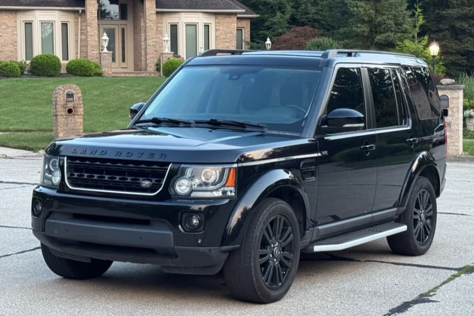 2015 Land Rover LR4 sold for $26,250