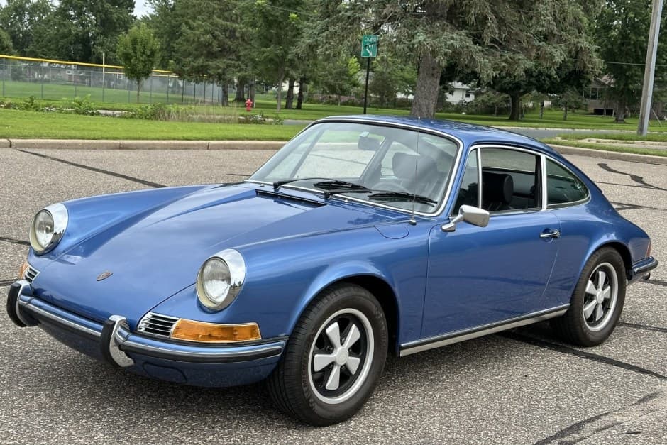 1972 Porsche LWB 911T (1969-1973) sold for $87,500